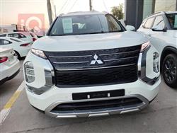 ميتسوبيشي اوتلاندر